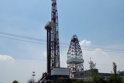 石油鉆采機(jī)